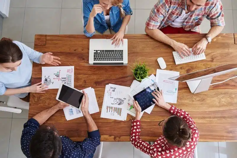 Optimiser la communication interne comment bien choisir sa solution de téléphonie d'entreprise