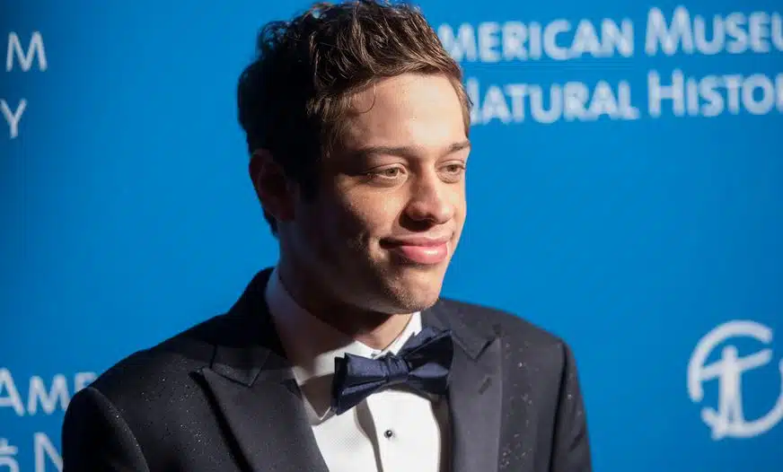 Pete Davidson (sa taille, son poids) qui est sa femme