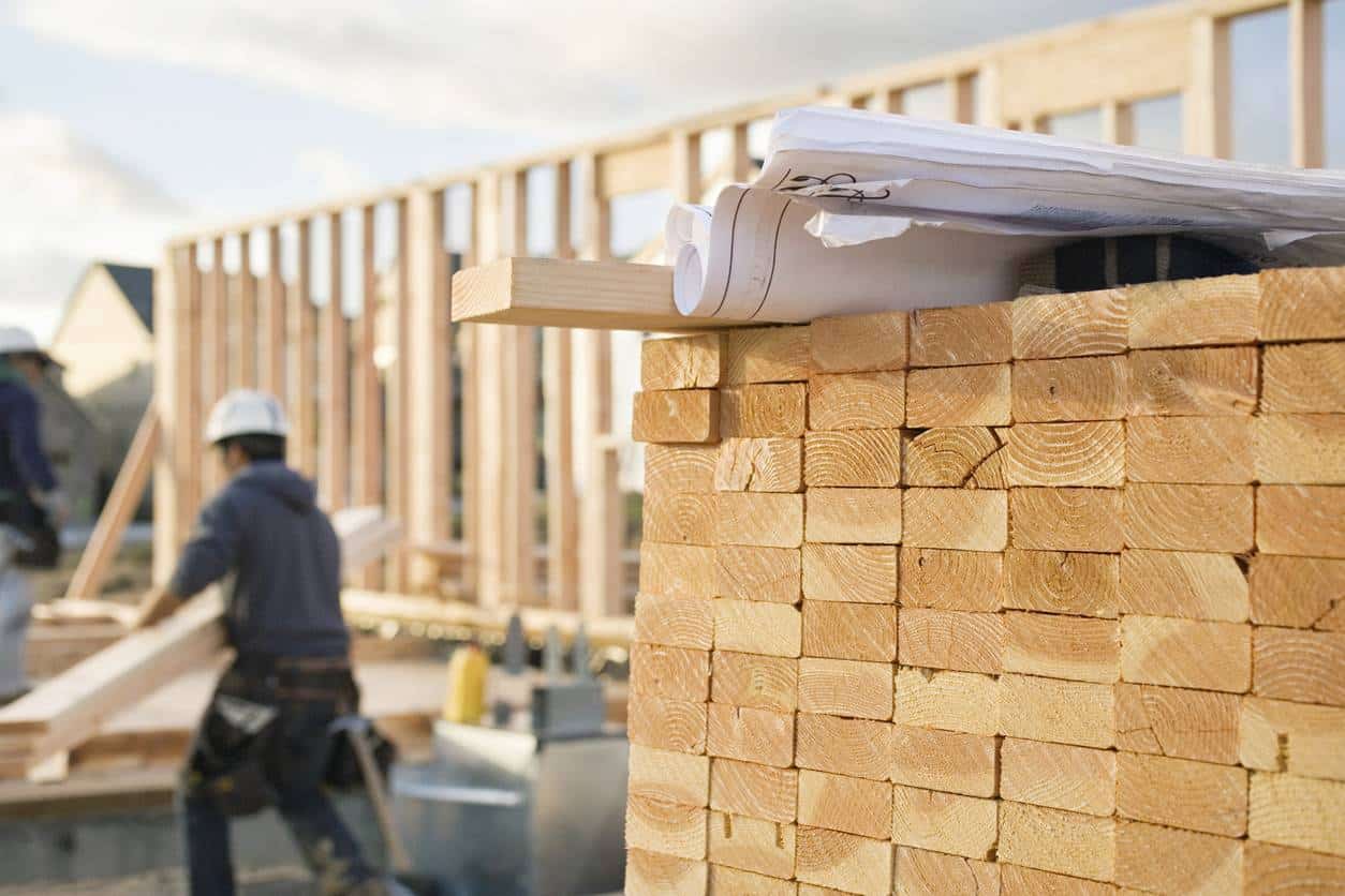 choisir le bon bois pour son projet de construction négoce de bois