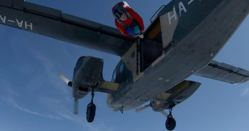 Quelle est la hauteur pour un premier saut en parachute ?