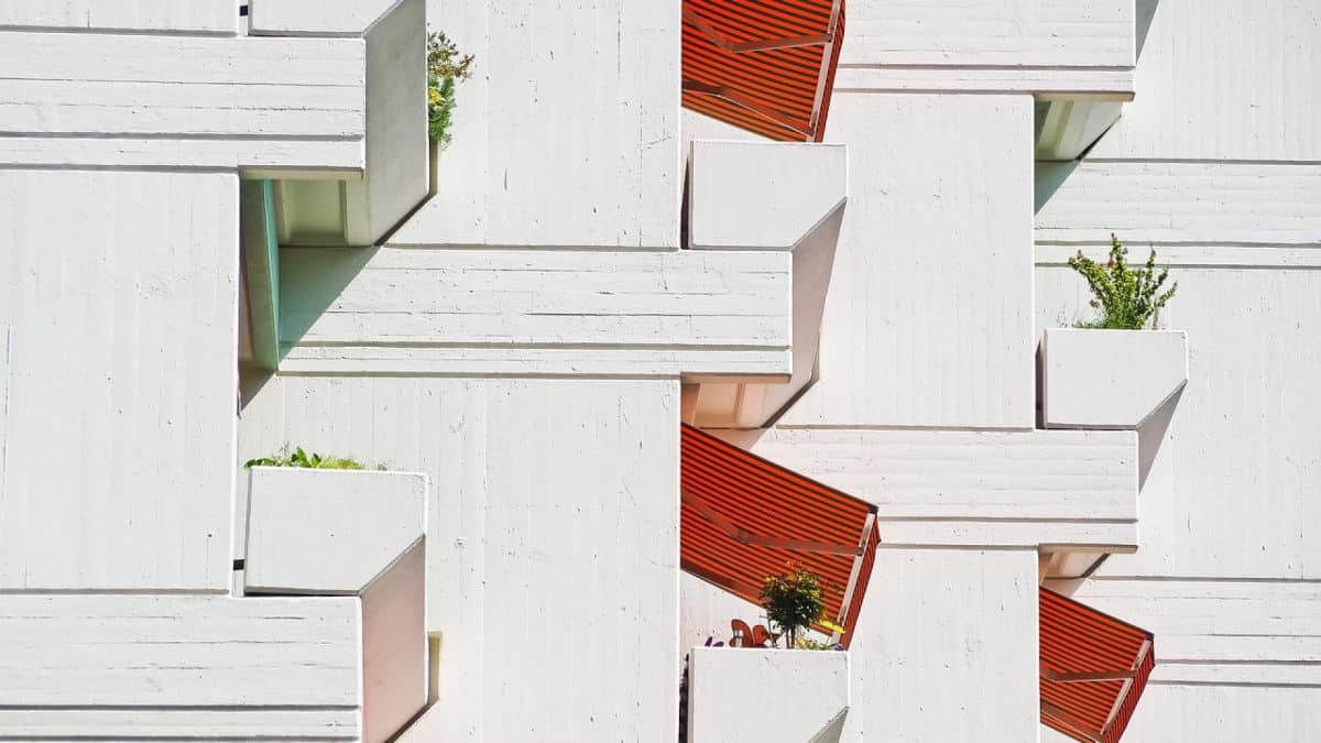 Les avantages des stores extérieurs pour votre confort et bien-être